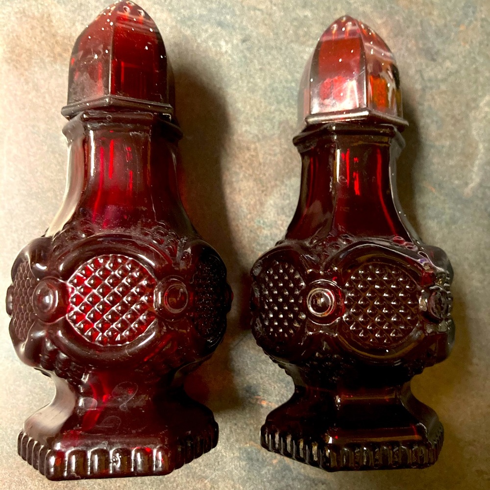 Vintage AVON Cape Cod Ruby Red Salt & Pepper Shakers Christmas decor